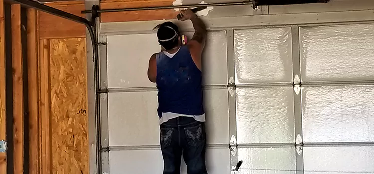 Specialized Garage Door Panel Solutions in Plateau-Mont-Royal, QC