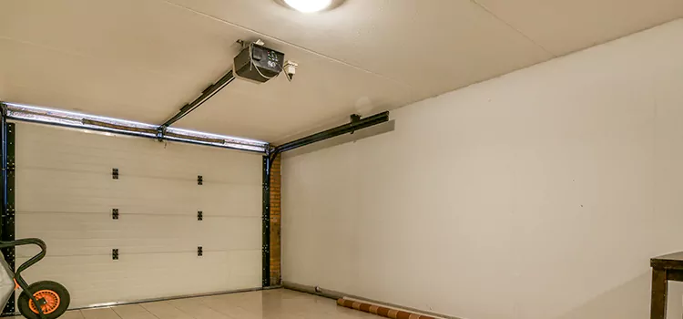 Top-Rated Garage Door Opener Installation in Plateau-Mont-Royal, QC