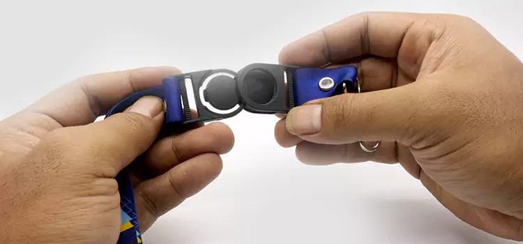 Our Professional Key Fob Installation Process in Plateau-Mont-Royal, QC
